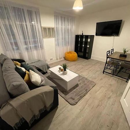 Beautiful 2 Bedroom On Tower Bridge London Bagian luar foto