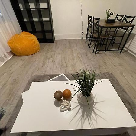 Beautiful 2 Bedroom On Tower Bridge London Bagian luar foto