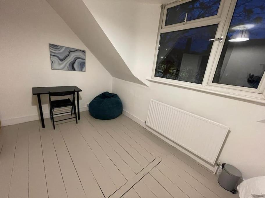 Beautiful 2 Bedroom On Tower Bridge London Bagian luar foto