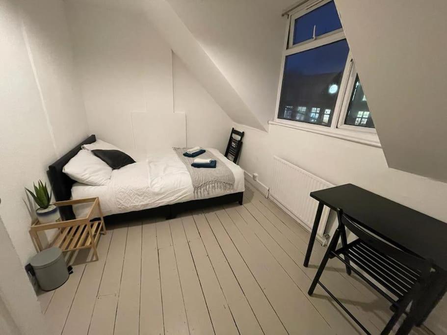 Beautiful 2 Bedroom On Tower Bridge London Bagian luar foto
